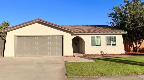 3136 N Selland Ave, Fresno, CA 93722