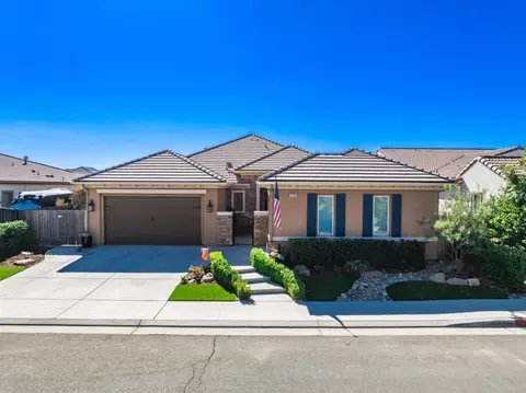 3180 Salem Ave, Clovis, CA 93619