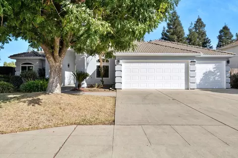1485 N Karen Ave, Clovis, CA 93619