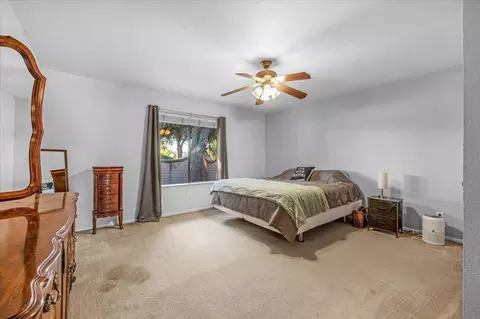 Bedroom - 14510 W Kearney Blvd, Kerman, CA 93630 photo 3 of 8