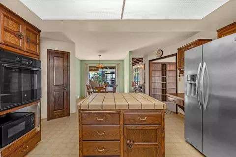 Kitchen - 14510 W Kearney Blvd, Kerman, CA 93630 photo 6 of 6