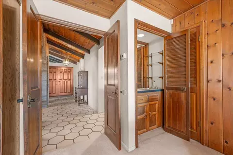 Entry Way - 14510 W Kearney Blvd, Kerman, CA 93630 photo 5 of 6