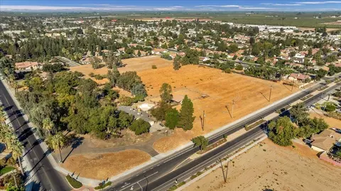 View/Area - 14510 W Kearney Blvd, Kerman, CA 93630 photo 1 of 7
