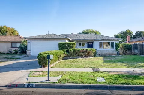 1923 Gettysburg, Fresno, CA 93705