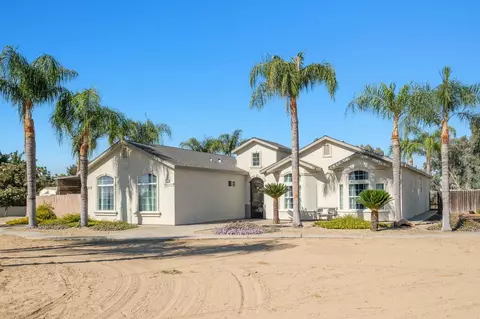 11420 E Belmont Ave, Sanger, CA 93657