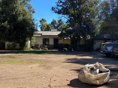 4832 N Fruit Ave, Fresno, CA 93705