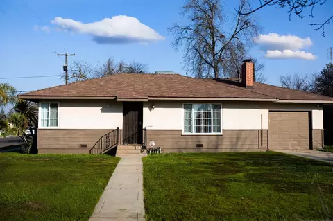 1105 E Saginaw Way, Fresno, CA 93704