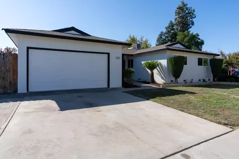 1536 Scott Ave, Clovis, CA 93611