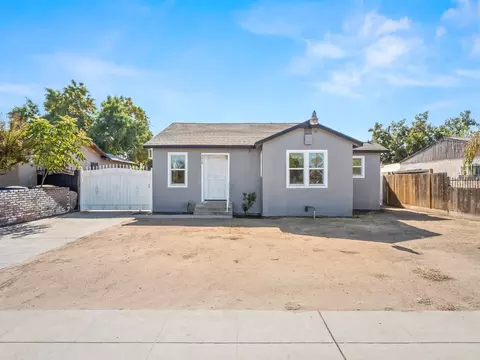 4612 E Lane Ave, Fresno, CA 93702