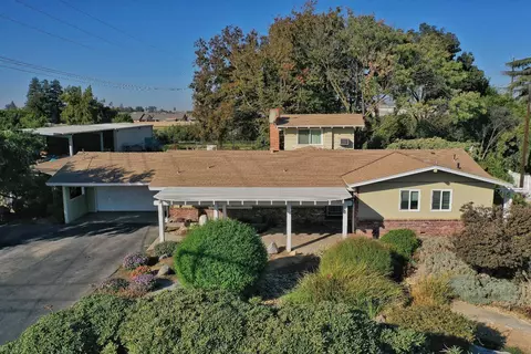 8234 S Frankwood Ave, Reedley, CA 93654