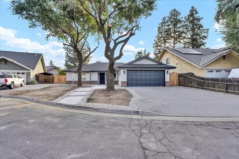 438 N Claremont Ave, Fresno, CA 93727