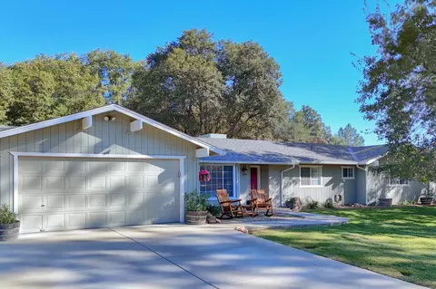 5773 Glacier Point Rd, Mariposa, CA 95338
