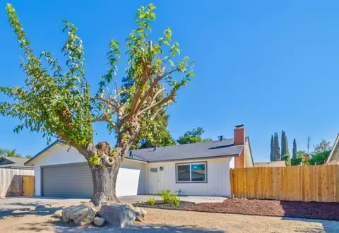 2242 S Fontana St, Visalia, CA 93277