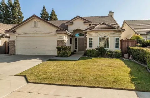 2565 E Plymouth Way, Fresno, CA 93720