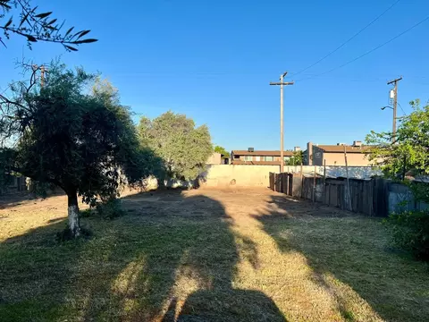 1432 N 8th St, Fresno, CA 93703