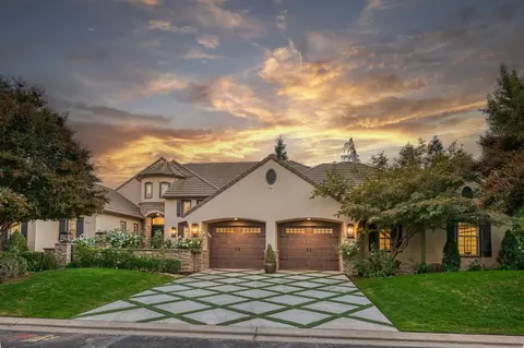 2311 W Thomason Pl, Fresno, CA 93711