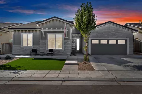 528 Huntington Ave S, Madera, CA 93636