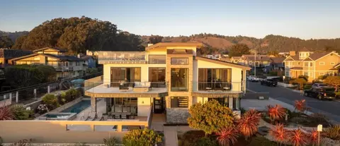 2901 Naples Ave, Half Moon Bay, CA 94019