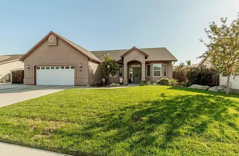 641 Richmond Ct, Exeter, CA 93221