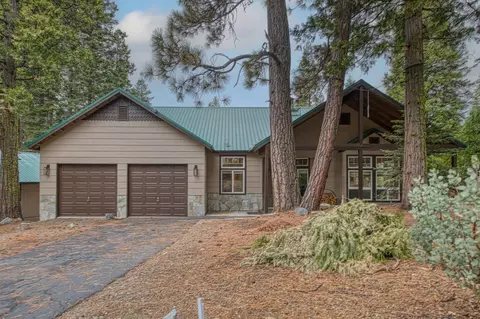 39516 Waterfall Ln, Shaver Lake, CA 93664