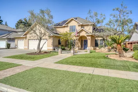 1326 E Goshen Ave, Fresno, CA 93720