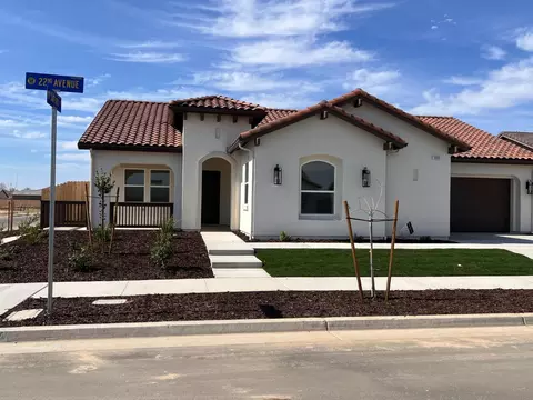 3005 22nd Ave, Kingsburg, CA 93631