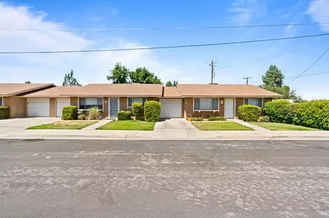 1047 N Adler Dr, Clovis, CA 93612 photo 1