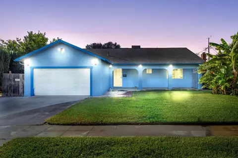 2418 E Santa Ana Ave, Fresno, CA 93726