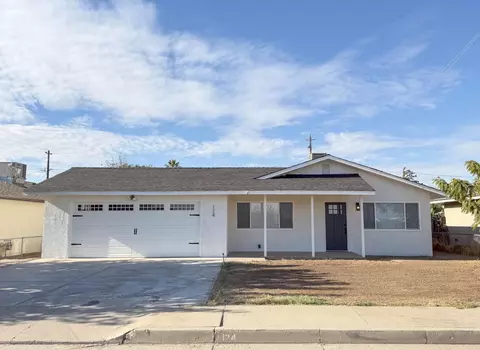 124 Mariposa Ave, Chowchilla, CA 93610