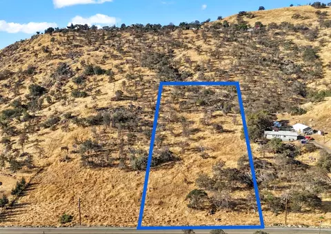 1 George Smith Rd, Yokuts Valley, CA 93675