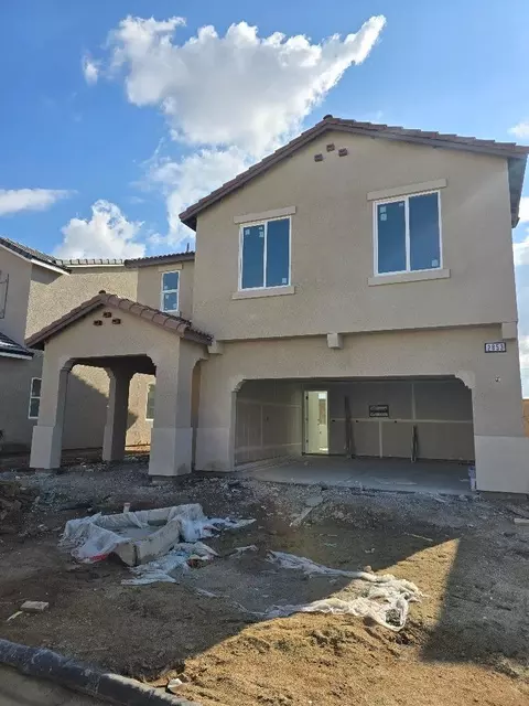 2853 Escarpa Dr, Fresno, CA 93730
