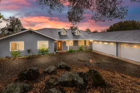 4818 Oakdale Dr, Mariposa, CA 95338