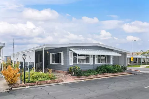 1701 E Dinuba Ave #52, Selma, CA 93662