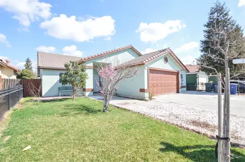 6152 W Scott Ave, Fresno, CA 93723