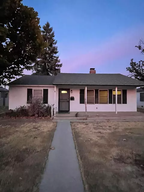 840 J St, Reedley, CA 93654