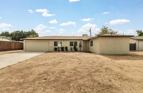 141 E Warner Ave, Fresno, CA 93710