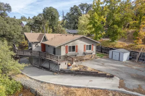 50291 Hidden Falls Rd, Oakhurst, CA 93644