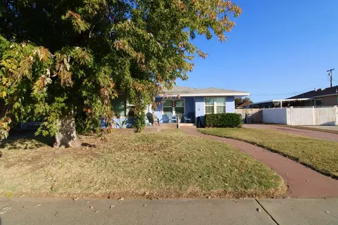 3435 E Joyce Dr, Fresno, CA 93703