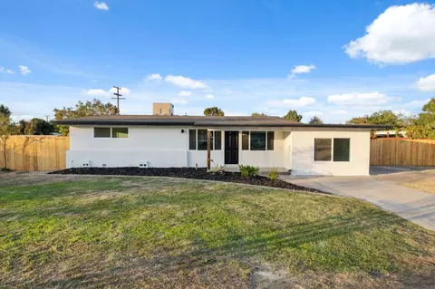 4615 E Fountain Way, Fresno, CA 93726