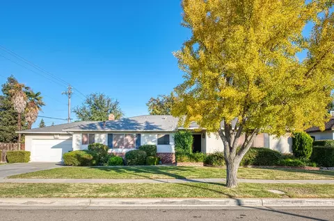 7386 N 3rd St, Fresno, CA 93720
