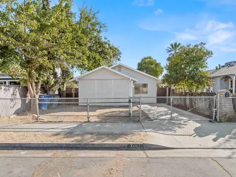 3762 E Mckenzie Ave, Fresno, CA 93702