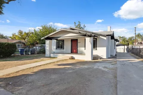3321 Montecito, Fresno, CA 93702