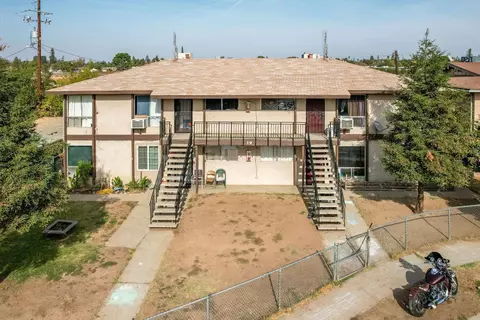 19 E Saginaw Way, Fresno, CA 93704