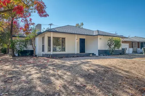 305 W Dayton Ave, Fresno, CA 93705