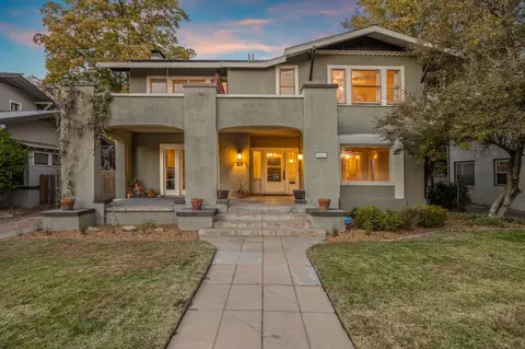 1021 E Weldon Ave, Fresno, CA 93704