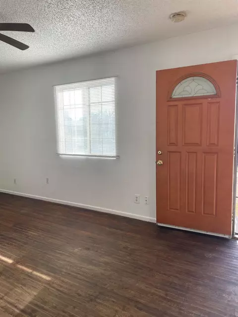 1140 Jones Ave, Fresno, CA 93706