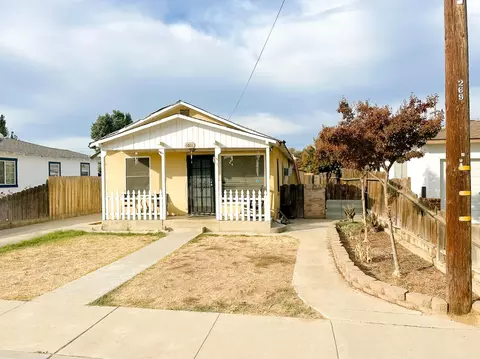 1011 S Klein Ave, Reedley, CA 93654