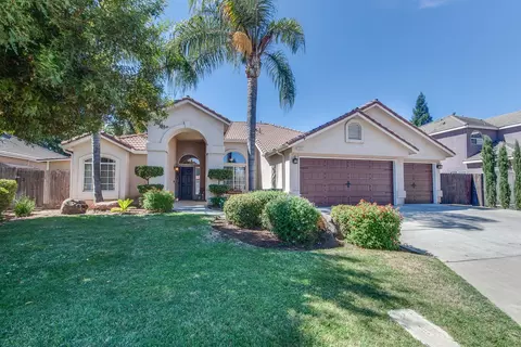2343 E Richmond Ave, Fresno, CA 93720
