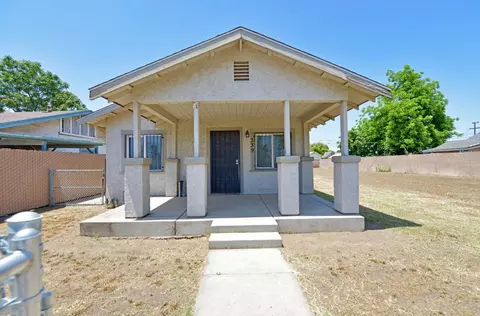 339 N Delno Ave, Fresno, CA 93706