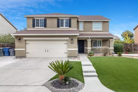 3304 N Carnegie Ave, Fresno, CA 93722